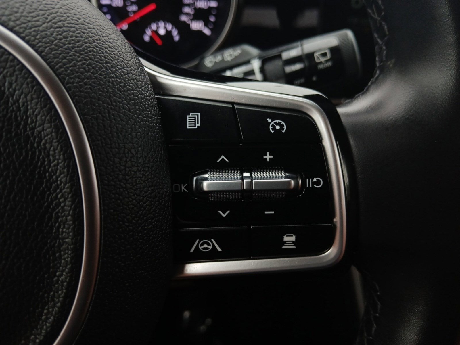 2022 Kia Carnival SX