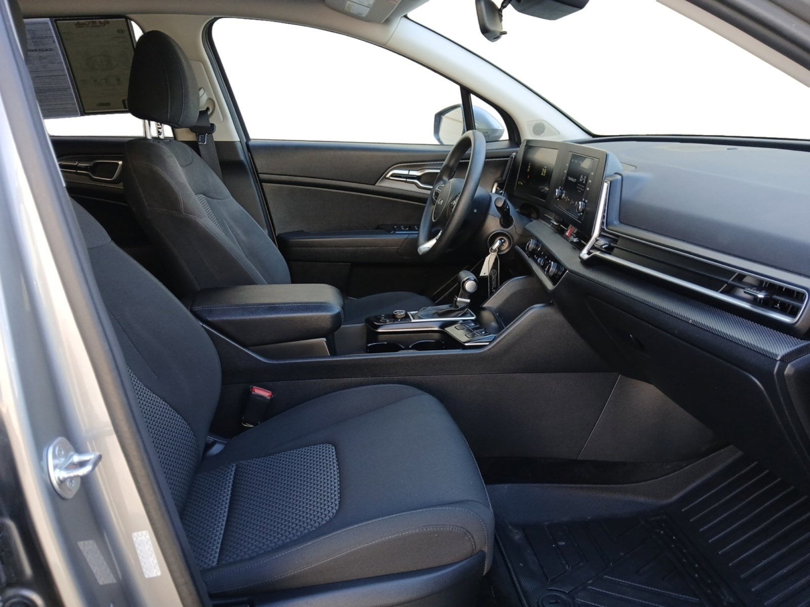 2024 Kia Sportage LX BACKUP CAMERA & HEATED SEATS