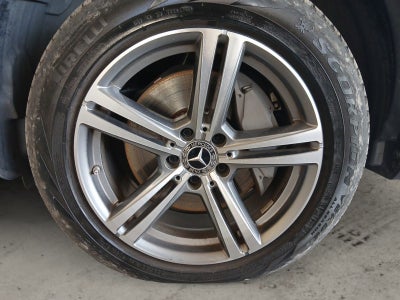 2022 Mercedes-Benz GLC 300 W/ AUTONOMOUS EMERGENCY BRAKING