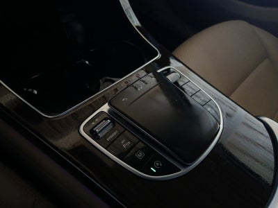 2022 Mercedes-Benz GLC 300 W/ AUTONOMOUS EMERGENCY BRAKING