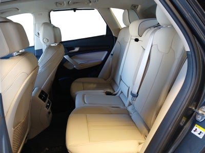 2023 Audi Q5 45 S line Prestige quattro