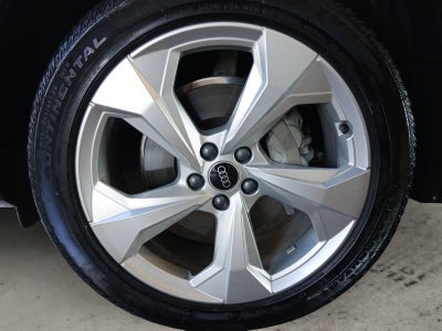 2023 Audi Q5 45 S line Prestige quattro