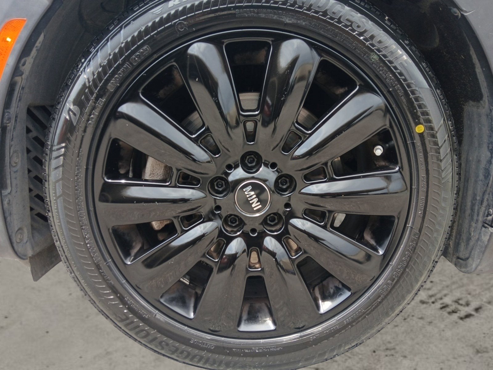 2020 MINI Cooper S Countryman Signature W/ BACK-UP CAMERA & HEATED SEATS