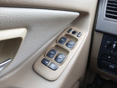 2018 Volvo XC90 T5 Momentum 3RD ROW SEAT W/ 7 PASSENGER CAPACITY