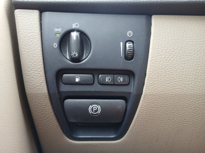 2018 Volvo XC90 T5 Momentum 3RD ROW SEAT W/ 7 PASSENGER CAPACITY