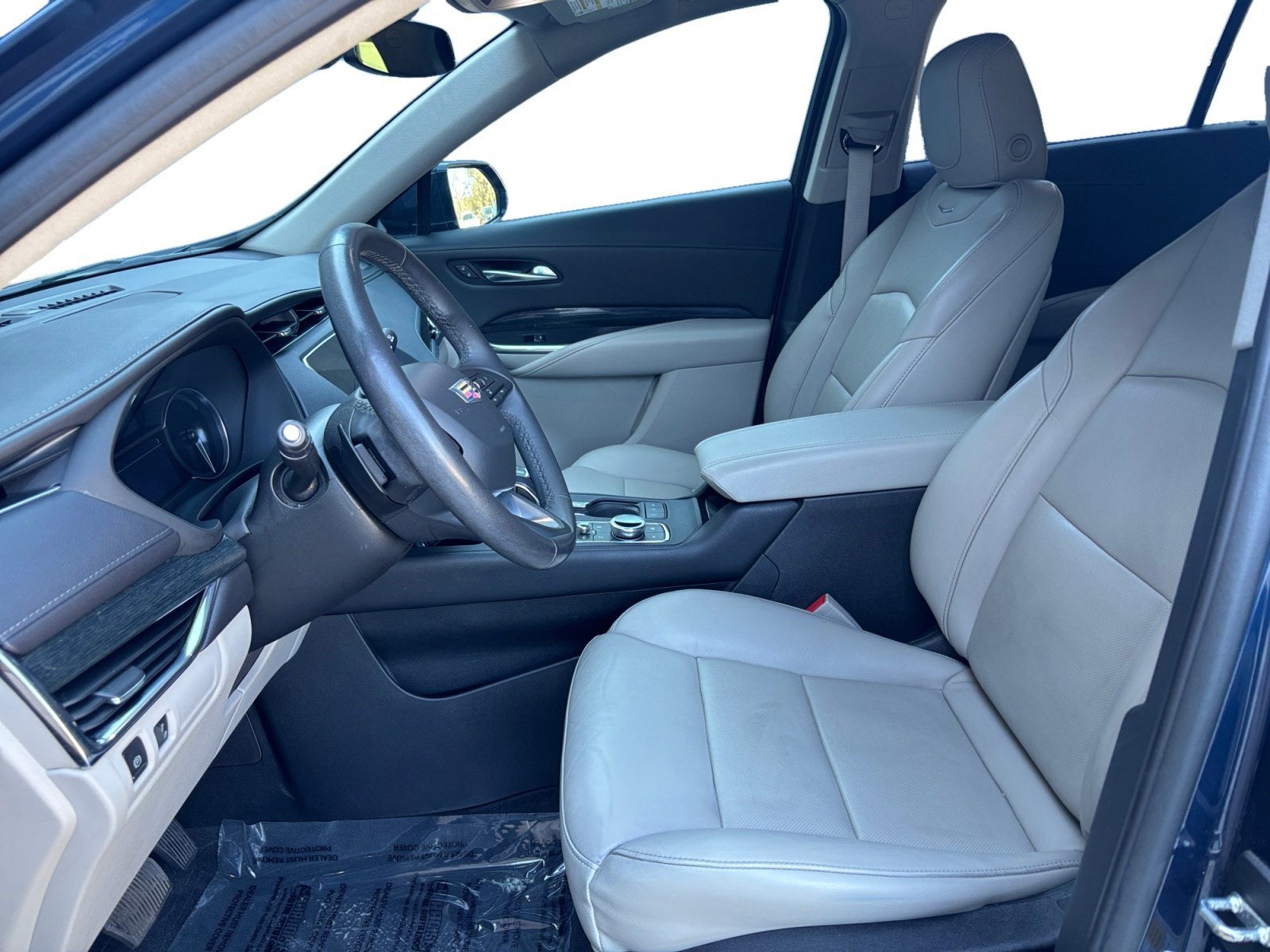 2019 Cadillac XT4 FWD Premium Luxury