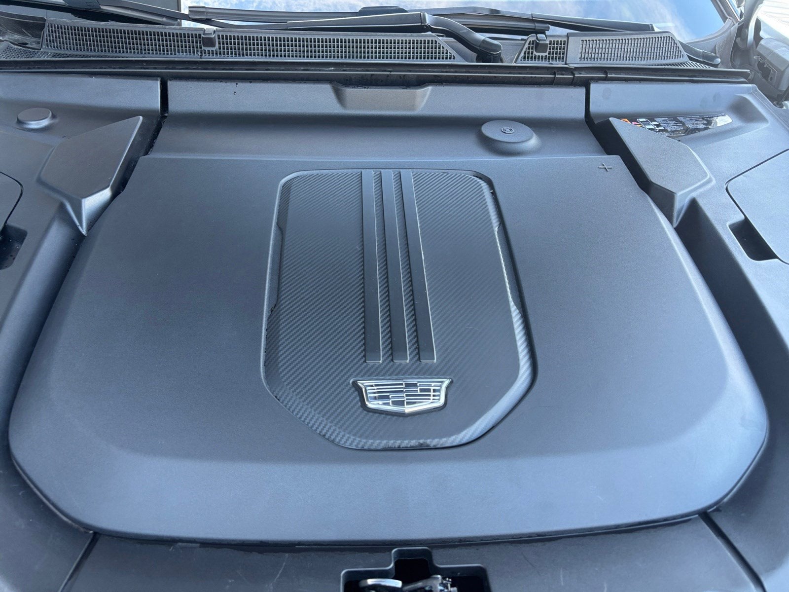 2024 Cadillac LYRIQ Sport