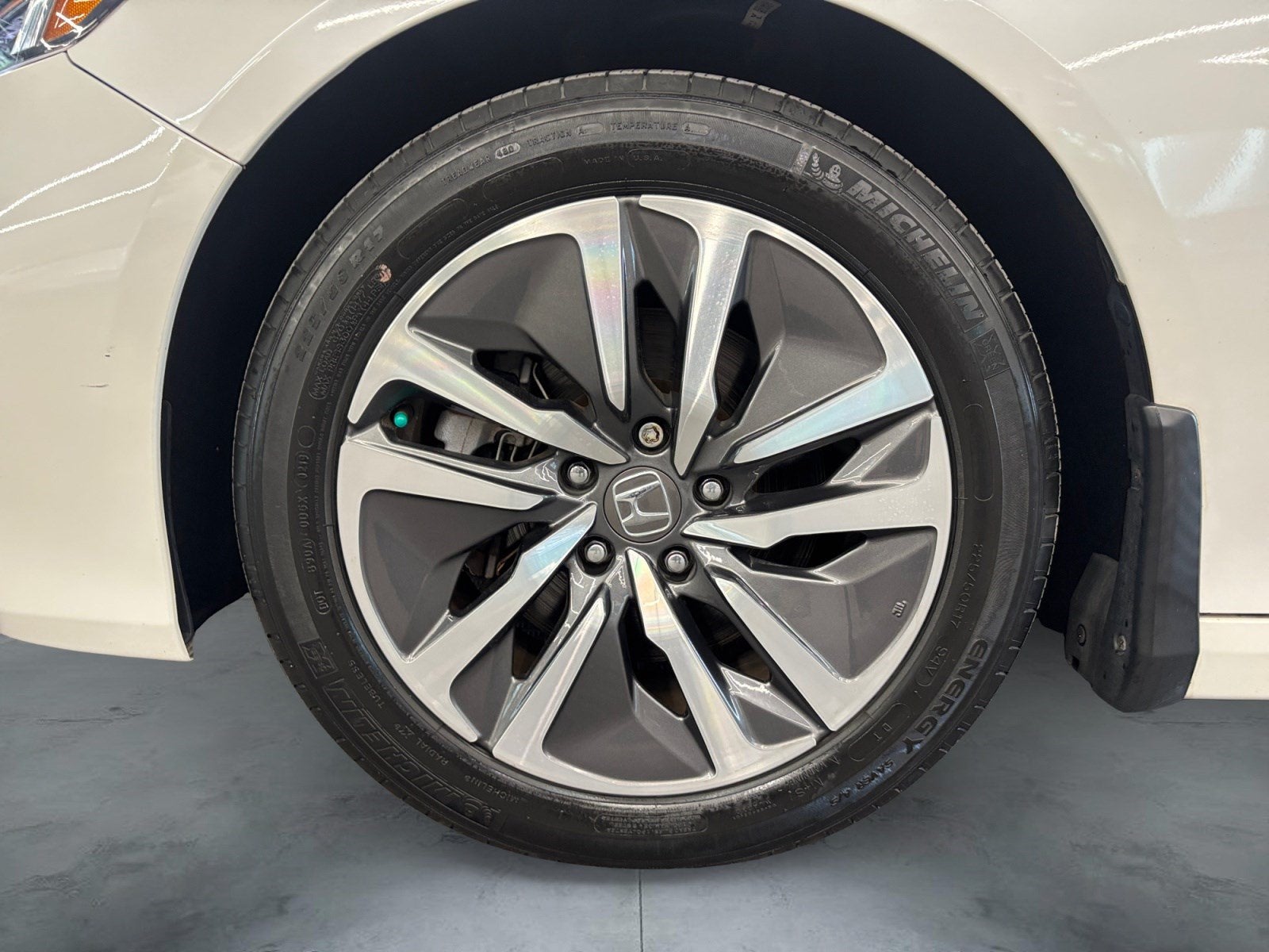 2019 Honda Accord Hybrid Base