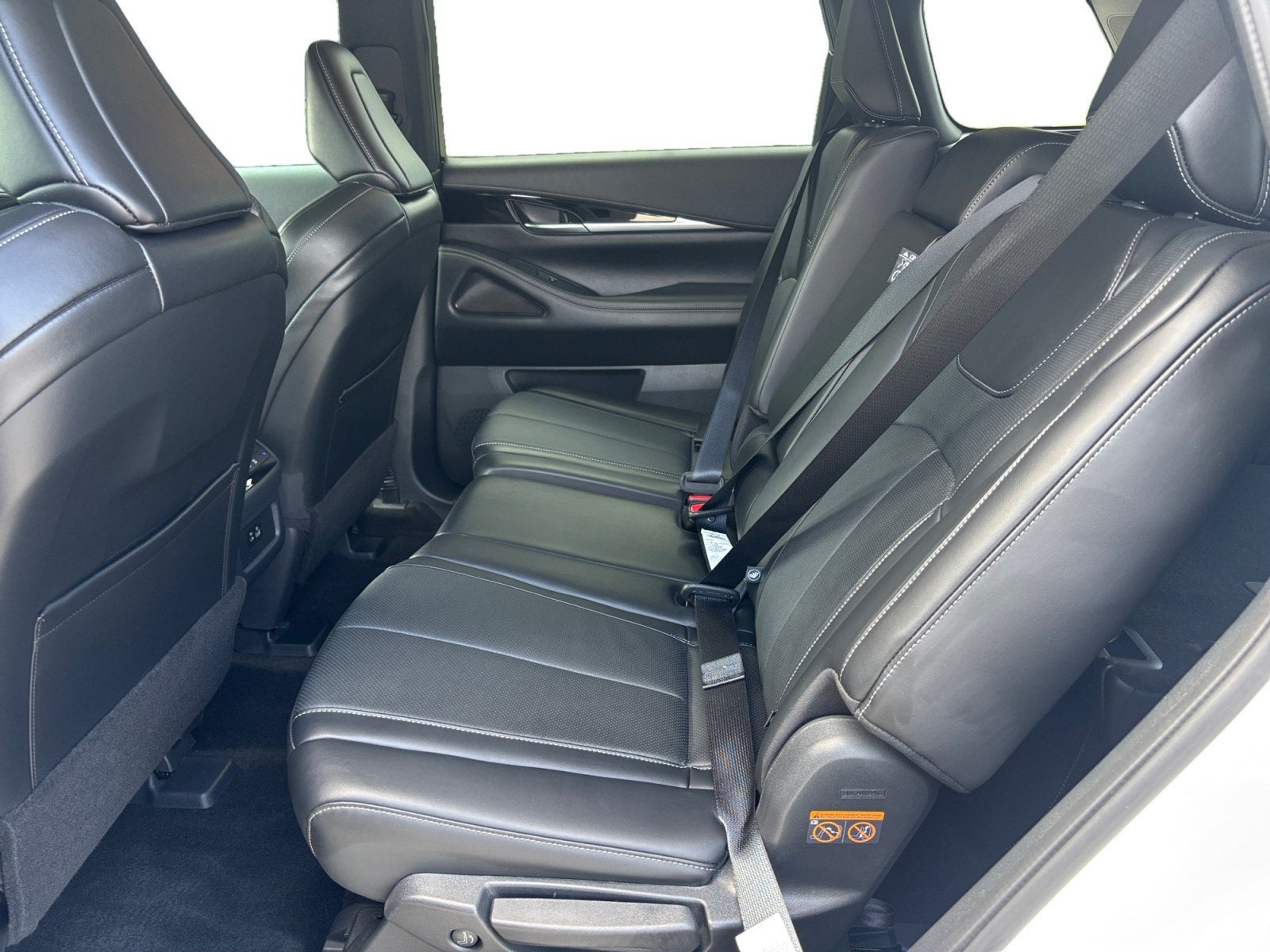 2025 INFINITI QX60 PURE