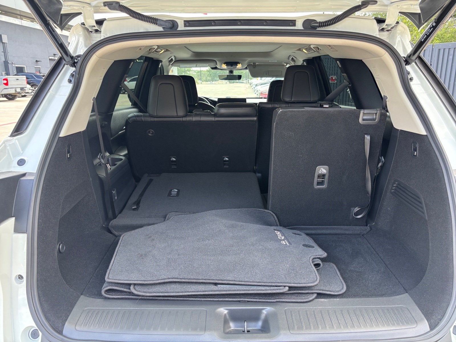 2025 INFINITI QX60 PURE