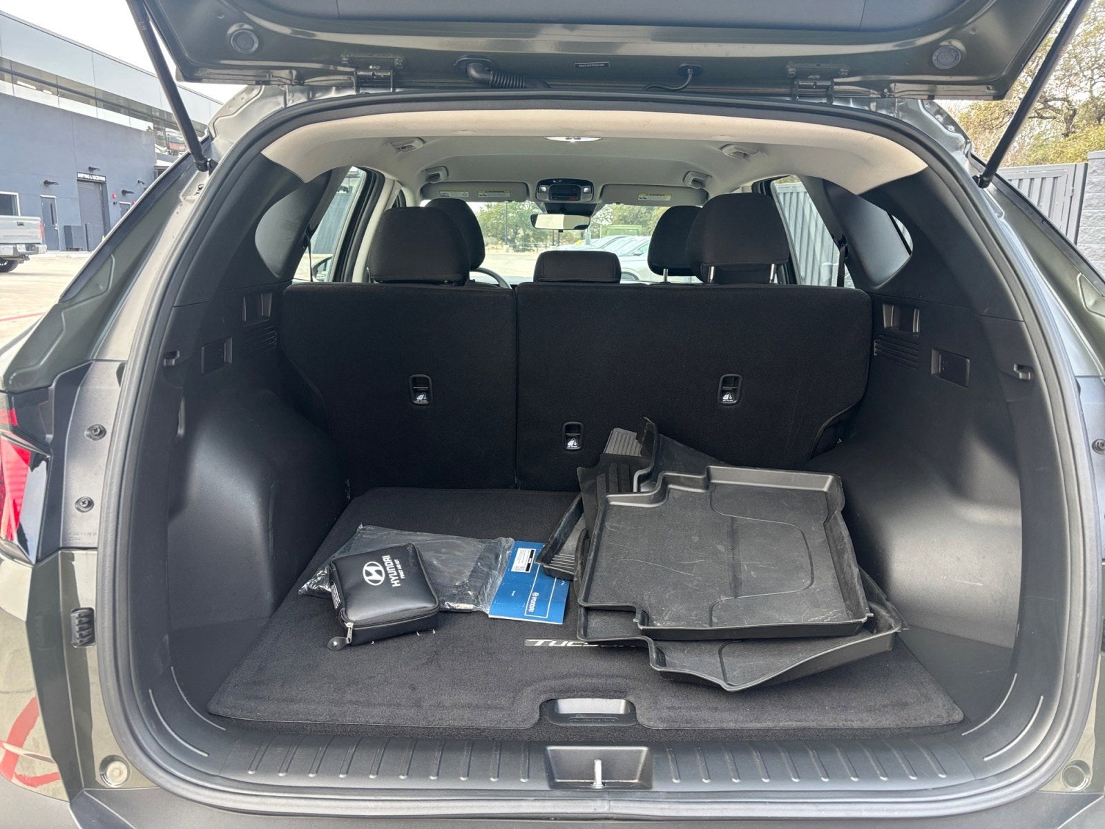 2025 Hyundai TUCSON SE