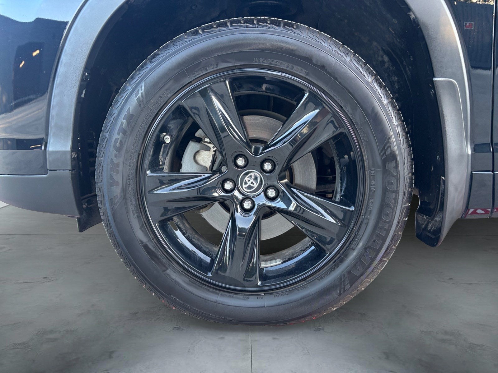2019 Toyota Highlander Hybrid Limited Platinum