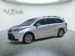 2023 Toyota Sienna LE 8 Passenger