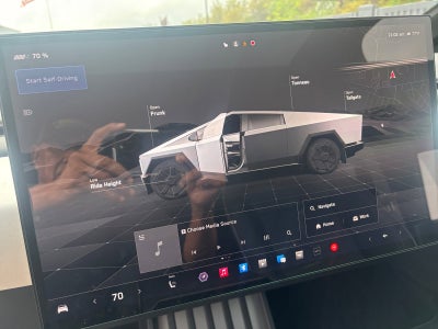 2024 Tesla Cybertruck 4DR AWD