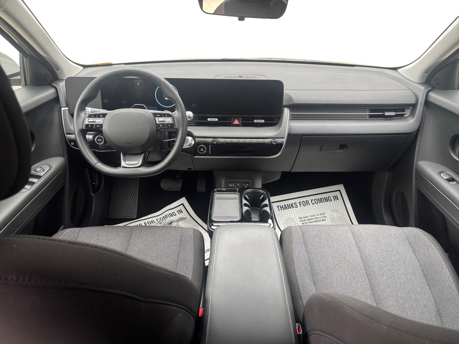 2025 Hyundai IONIQ 5 SE Standard Range