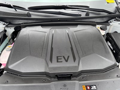 2025 Hyundai IONIQ 5 SE Standard Range