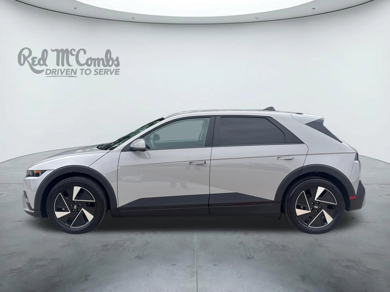 2025 Hyundai IONIQ 5 SE Standard Range