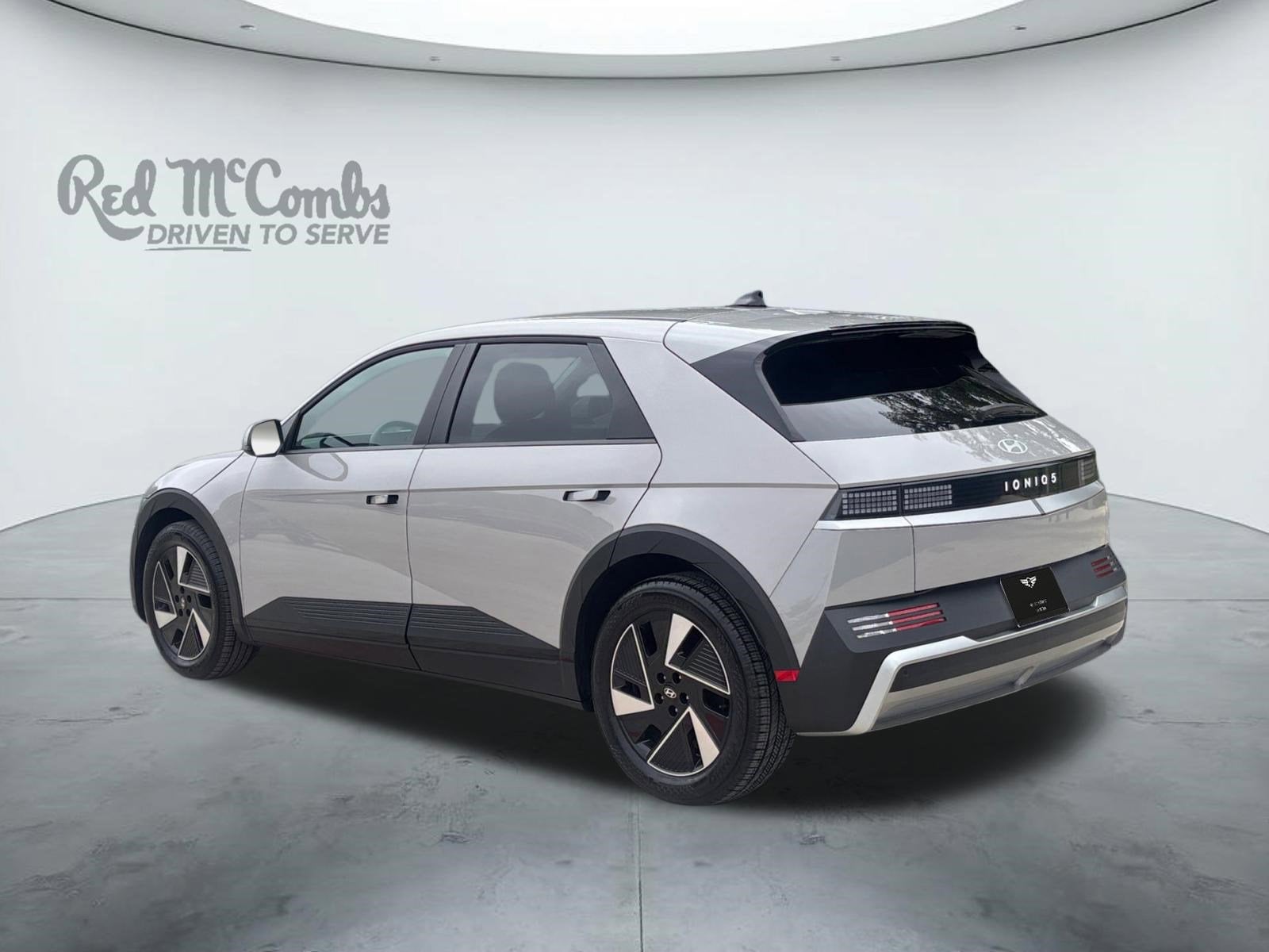 2025 Hyundai IONIQ 5 SE Standard Range