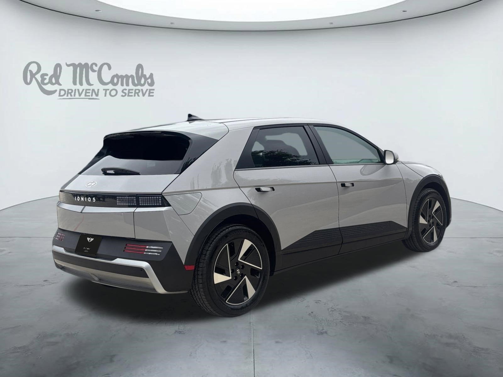 2025 Hyundai IONIQ 5 SE Standard Range