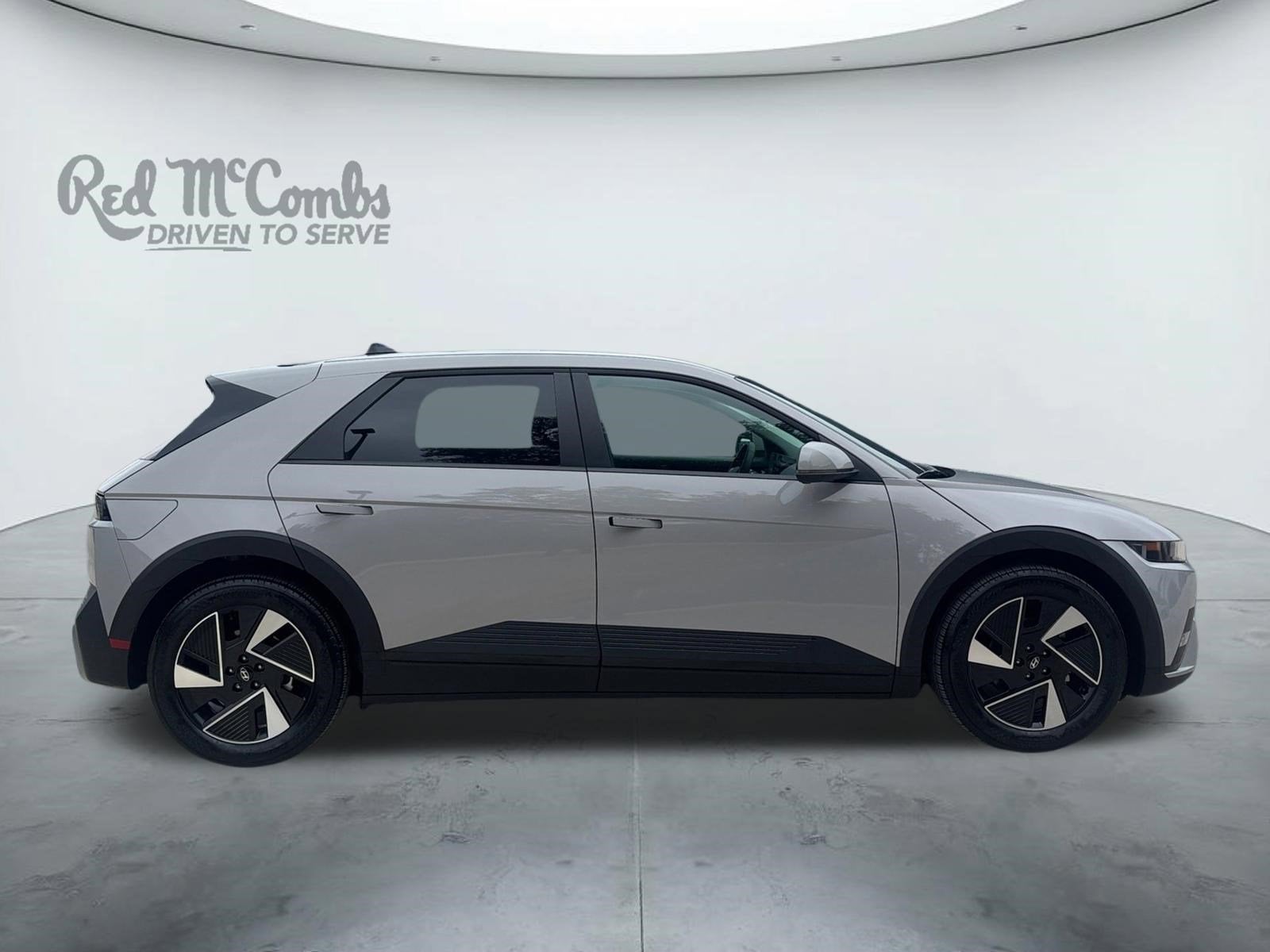 2025 Hyundai IONIQ 5 SE Standard Range