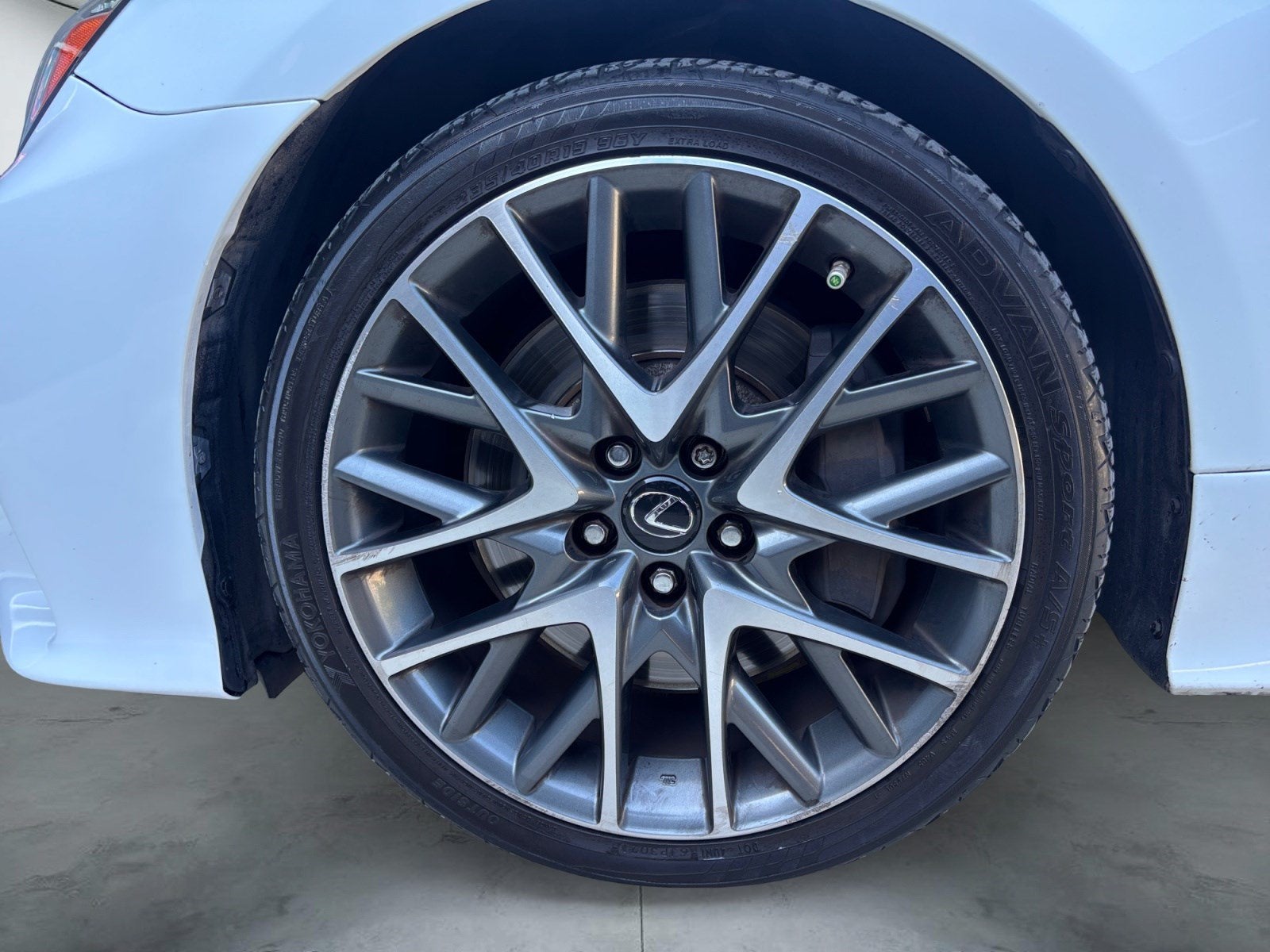 2016 Lexus RC 200t