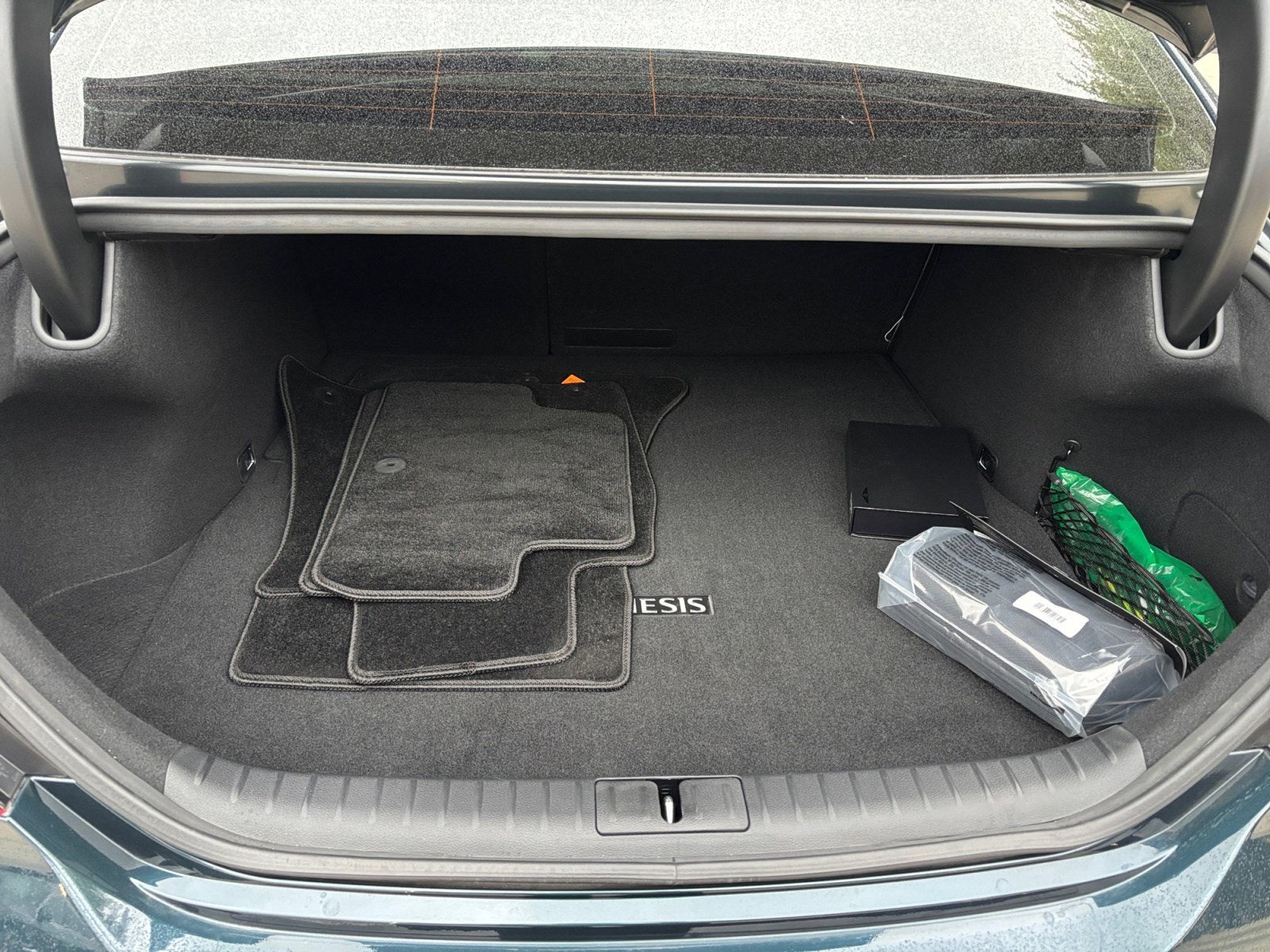 2024 Genesis G70 2.5T