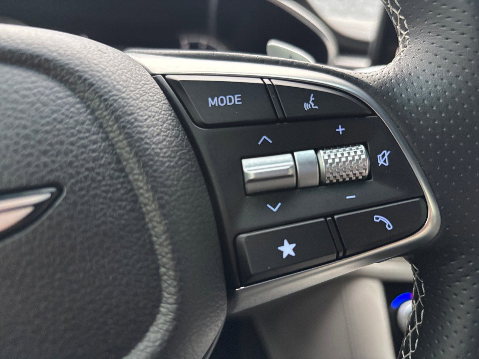 2024 Genesis G70 2.5T