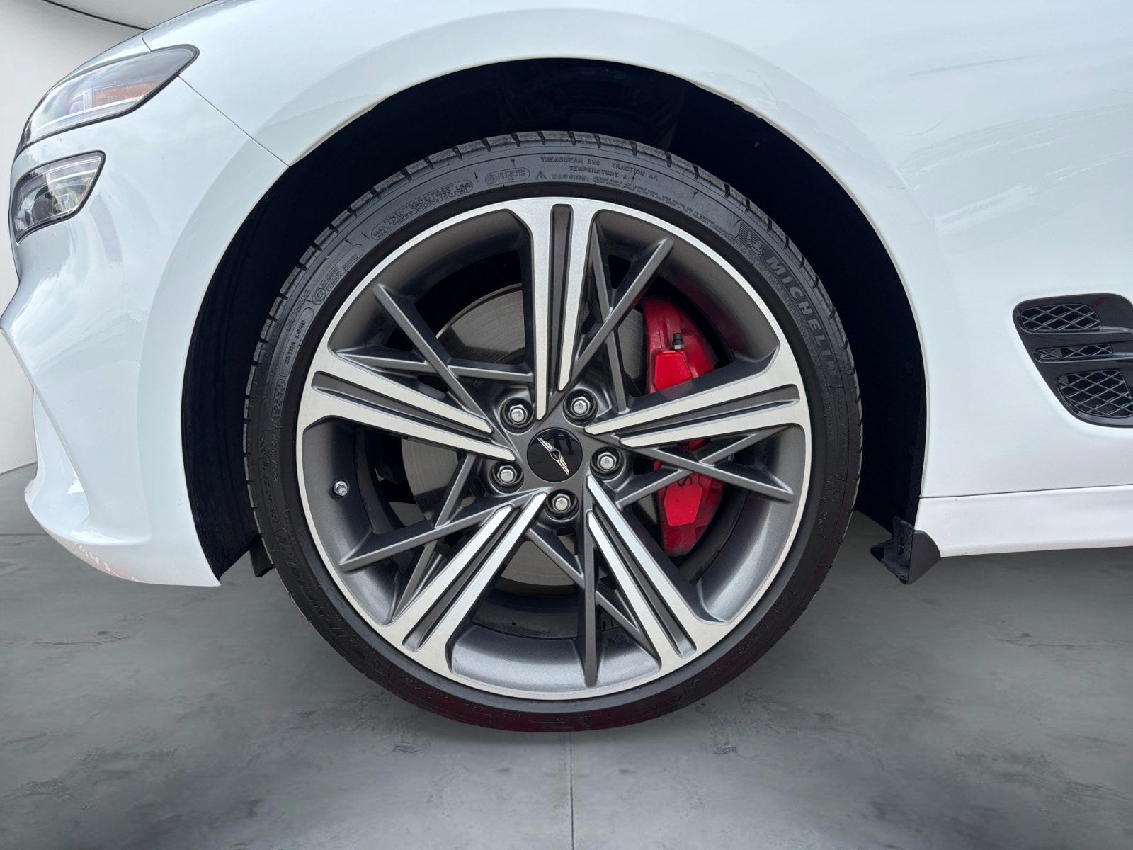 2025 Genesis G70 3.3T Sport Prestige