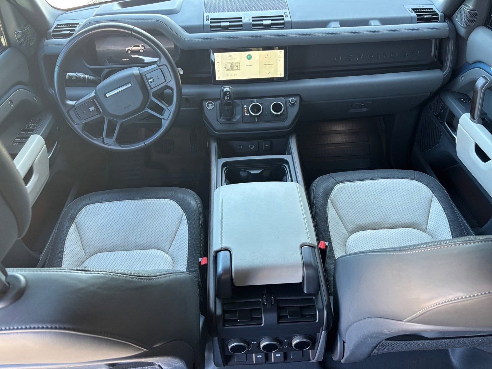 2023 Land Rover Defender X-Dynamic SE