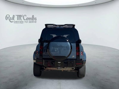 2023 Land Rover Defender X-Dynamic SE