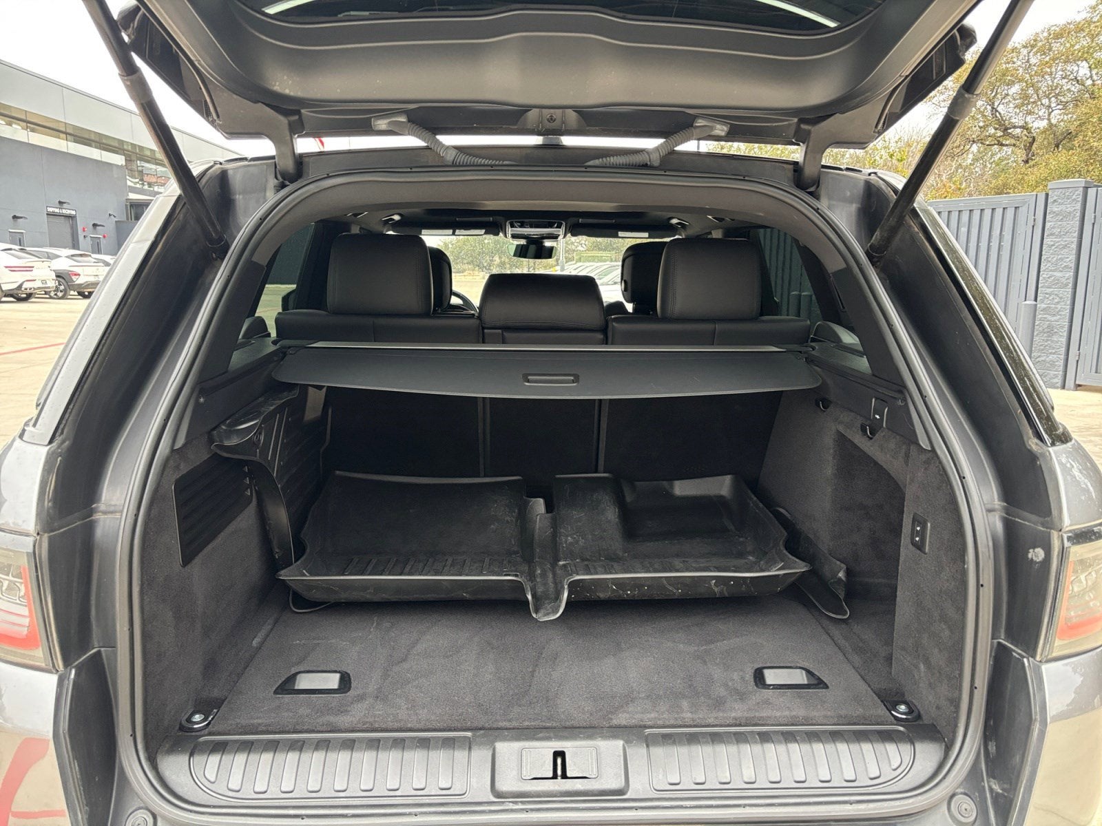 2021 Land Rover Range Rover Sport HSE Silver Edition