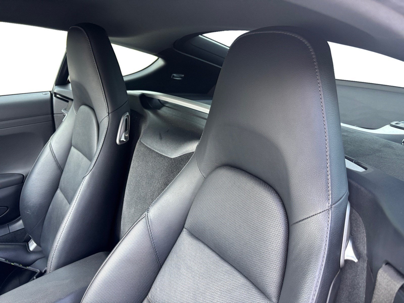 2019 Porsche 718 Cayman Base